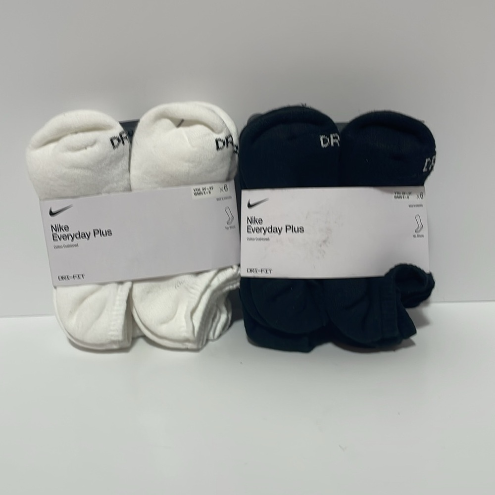 Nike Everyday Plus Cotton Cushioned Drif Fit No Show 6 pair size S Youth 3y-5y